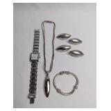 SKC SILVER TONE QUARTZ WATCH, SILVER TONE NECKLACE