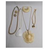 BEADED CULTURE PEARL NECKLACE, SAND DOLLAR, HAIR C