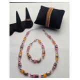 JEWELRY - SILVER AND GLASS BEADED NECKLACE, BRACEL
