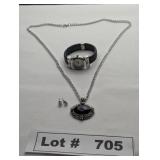 JEWELRY - SILVER AND ONYX PENDANT NECKLACE, STUD E