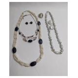 FAHION BEADED NECKLACES AND EARINGS WITH CAMEO EXP