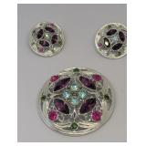 SARAH COVENTRY SILVER TONE AND RHYNSTONE BROOCH AN