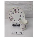 ROYAL VICTORIA FINE BONE ENGILSH CHINA LUNCHEON PL