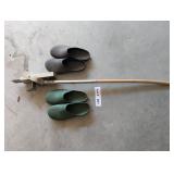 MANUAL WEEDER AND GARDEN SHOES