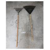 LEAF RAKES