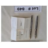 SILVER PARKER WRITING INSTRUMENT SET WITH PAPERWOR