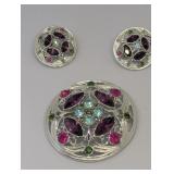 SARAH COVENTRY SILVER TONE AND RHYNSTONE BROOCH AN