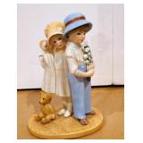 Jan Hagara Daisies from Jimmy 6" Porcelain Figure