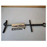 Lodge Gear Camp Dutch Oven Lid Lifter