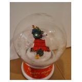 Peanuts 2018 Snoopy Musical Snow Globe