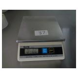 Tanita KD-200 Scale