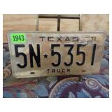 1971 Texas Truck License Plate
