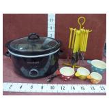 Crockpot, Measuring Cups & Flatware Set