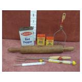 Vintage Kitchen Collectible Items