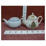 2-Vintage Teapots