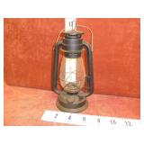Vintage Lamplight Farms HM100 Oil Burning Lantern