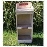 Podium 16 x 14 x 42h