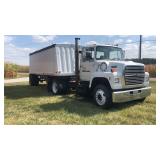 Ford L8000 w/24ï¿½ Jet Trailer