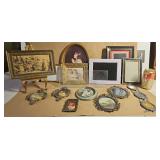 Metal & Digital Frames Easel w/ Framed Print