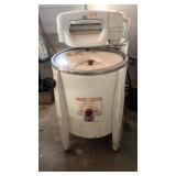 Speed Queen Wringer Washer (1970)