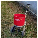 EarthWay EV-N-SPRED Seeder