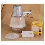 Patriot 100-Watt Metal Halide Security Light NIB