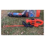 Black & Decker 17ï¿½ Electric Hedge Trimmer