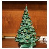 Holland Mold Ceramic Christmas Tree Music Box