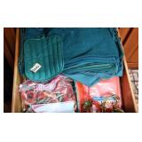 Cloth Napkins Lot Napkin Rings Trivets Contents