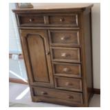 Dixie 1980ï¿½s Oak Highboy Wardrobe Dresser 40W 18D