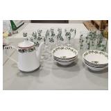 Royal Norfolk 8 Soup/Salad Bowls Indiana Glass