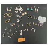 Costume Jewelry Earring Lot