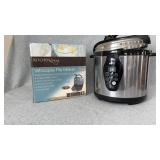 Small Kitchen Appliance Lot Nesco Instant Pot and