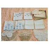 Occupied Japan Tablecloth Napkins Embroidered