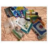 Womenï¿½s Scarf Hankie Lot Vintage