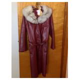 Golet Blue Fox Fur Trim (Norway) Red Leather Knee