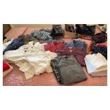 Menï¿½s Shirt (M) Belt and Shoe (10.5) Lot