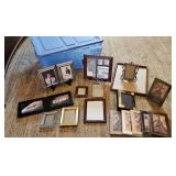 Picture Frame Lot in Tote