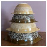 PYREX Nesting Mixing Bowls 441-444 Woodland 1970ï¿½s