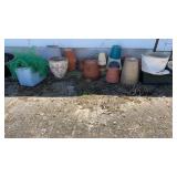 Flower Pot Lot, 5 are Terracotta
