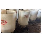 AP Hog Diner Round Poly Feeders (4)Base Dia 36.
