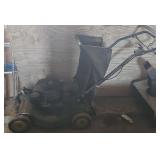 John Deere WE 80 Gas Push Lawnmower Untested