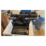 Royal Model 10 (Beveled Glass) Typewriter w/