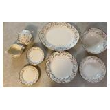 Homer Laughlin Eggshell Nautilus 10 Inch Dinner