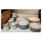 China 8 Service Dinner Plates Salad Soup Cup