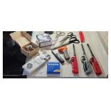 Magnet Lot Fridge Bulbs, Kleencut Scissors,