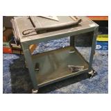 Bretford Mfg Utility Cart w/Cord w25.5 x d18 x