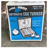 Little Giant 6200 Incubator Open Appears to Have