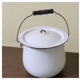 Vintage Enamel Ware Chamber Pot with Handle (Very