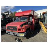 2005 GMC C4V BOX TRUCK